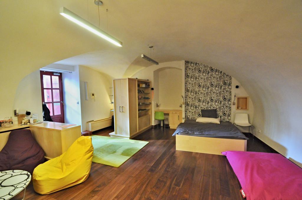 Trziste Apartamento *